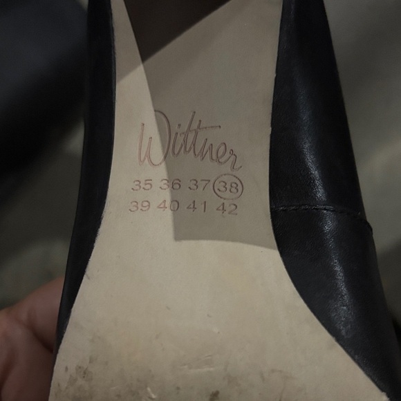 Classic Black Leather Wittner Australia Women's Pumps - Picture 6 of 6